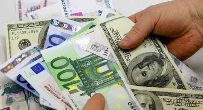 Euro, dolar ve sterlindeki gelişmeler