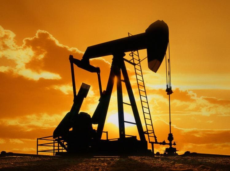Ham petrol stokları ile ABD petrol üretimi arttı
