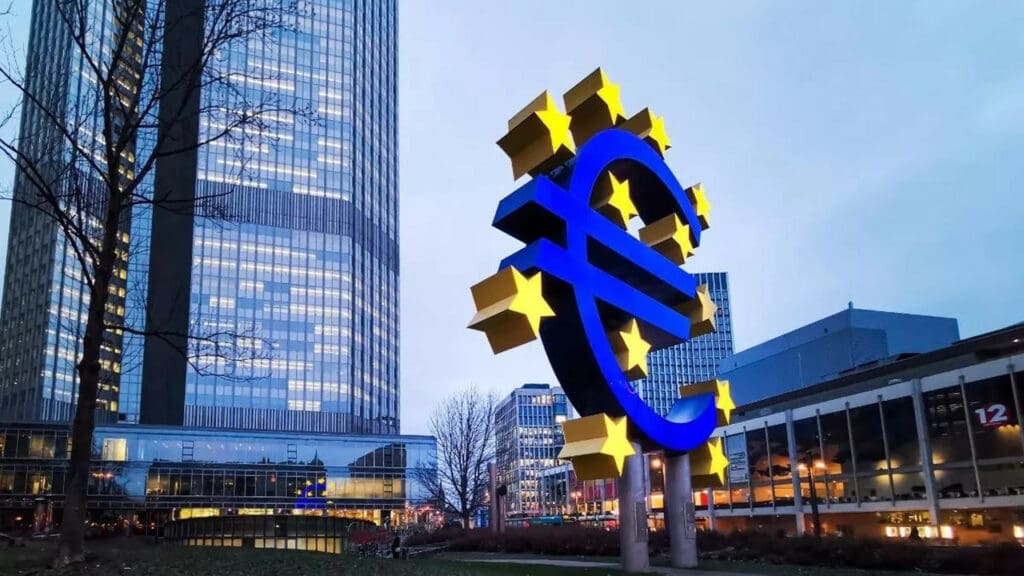 Ekonomistlerden Avrupa Merkez Bankası Faiz Tahminleri